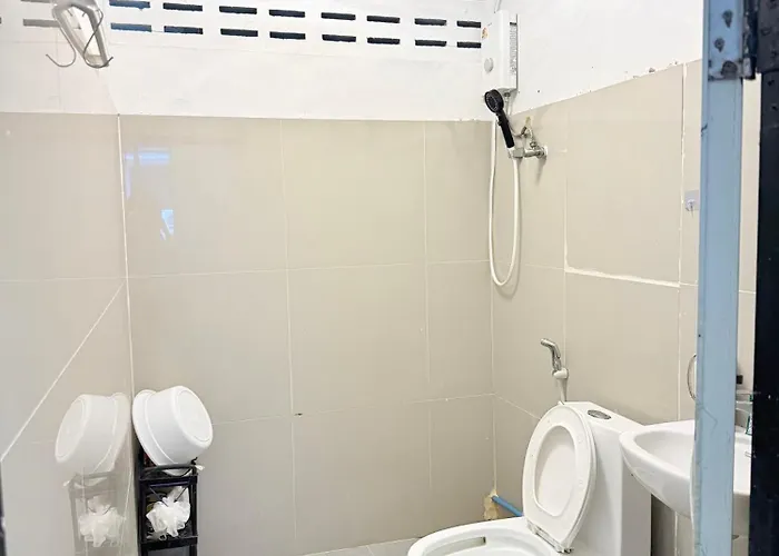 Хостел Bed At 18 Asoke
